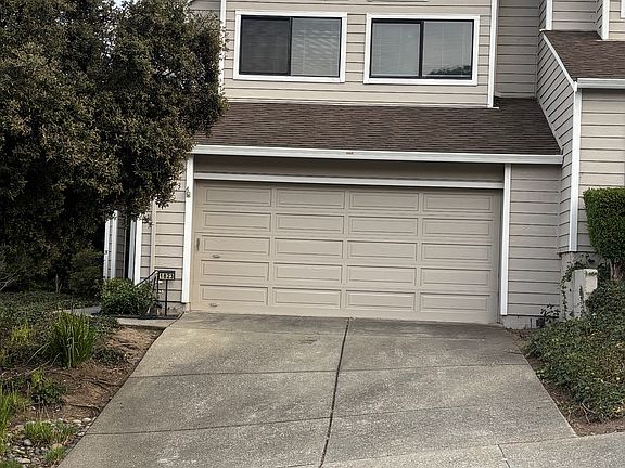 2nd image of 1823 Ridgeland Cir