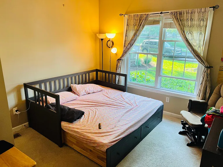 Second bedroom