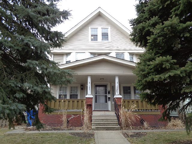 1st image of 1328 W 108th St