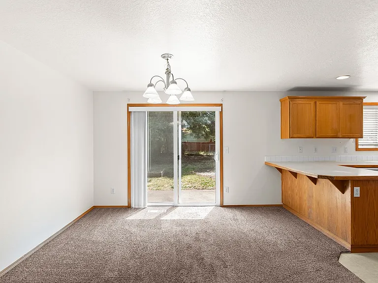 6032 SE Reedway St — Photo 7