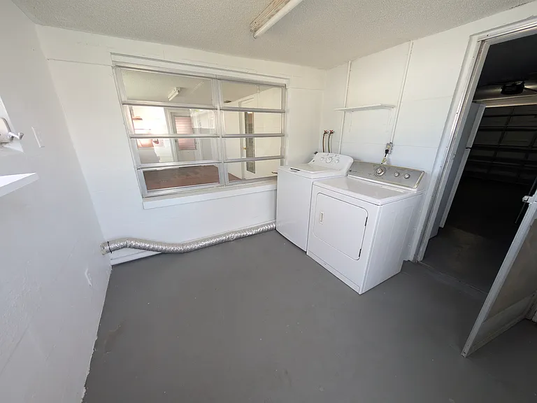 4835 Blossom Dr — Photo 15