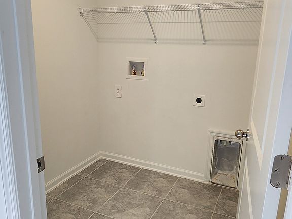 5th image of 1811 Weir Blvd