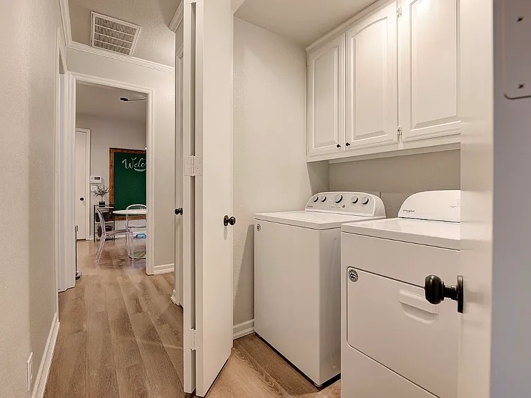 2100 Cobblestone Ct #106 — Photo 8