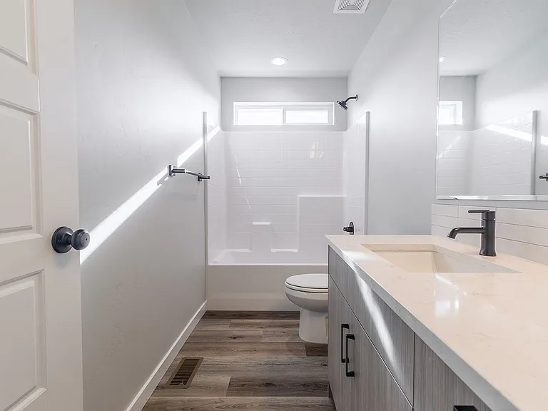 2640 N Silver Wolf Ave — Photo 42