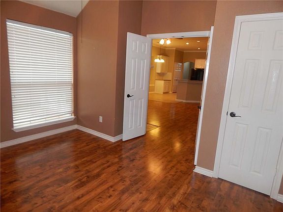 4th image of 4901 Coral Creek Dr