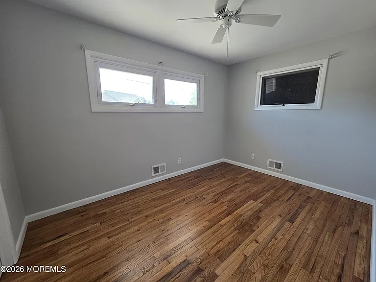 106 E Granada Dr — Photo 12