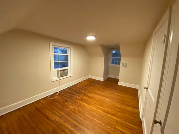 103 W 17th St, Front Royal, VA 22630