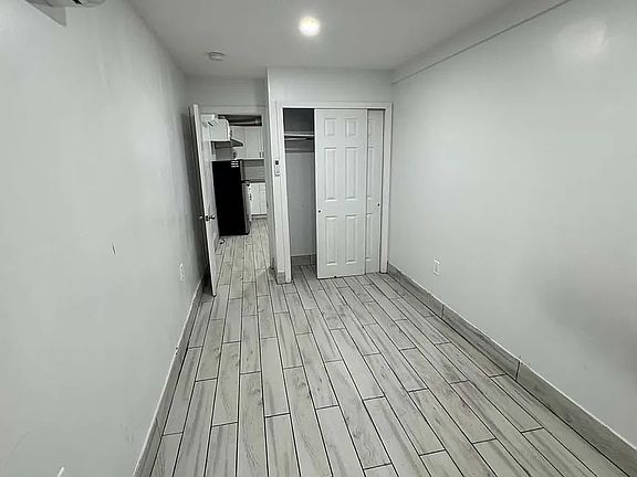 5th image of 311 Grove St #G