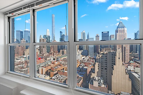 Rented by Empire State Administrative Service LP | media 14