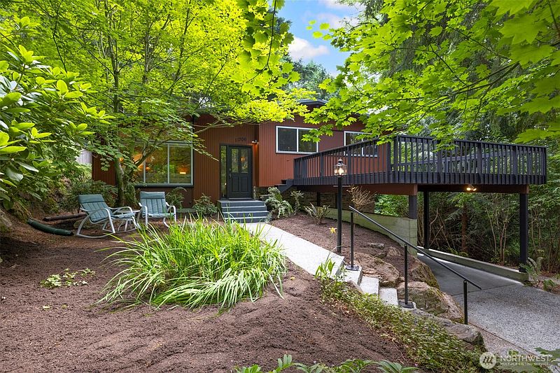 2nd image of 11706 36th Avenue NE