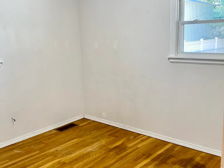 5617 N Elgin St — Photo 11