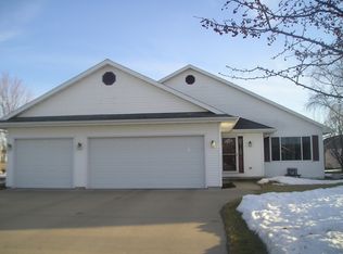 548 Tori St, Omro, WI 54963