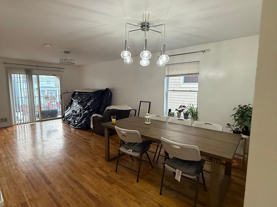 1st image of 527 Fulton St Floor 2