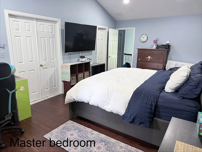 135 Marion Dr — Photo 21