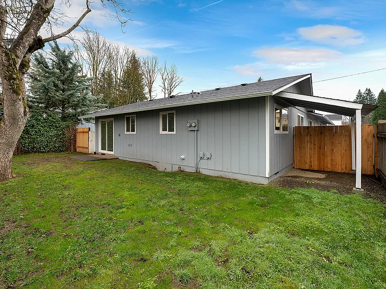 383 N Cedar St — Photo 28