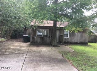 1202 14th St, Pascagoula, MS 39567