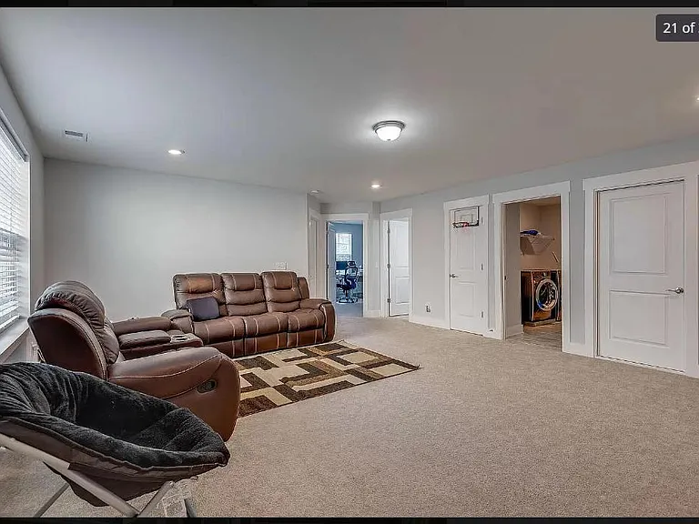 2037 Orangery Dr — Photo 18