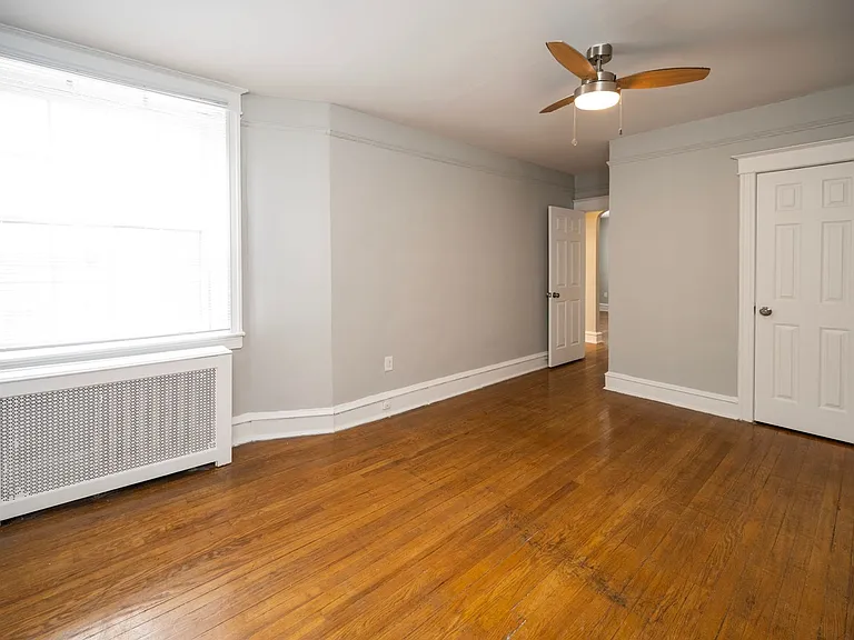 Upsal Gardens Apartments- Beautiful historical building with breathtaking charm! — Photo 61