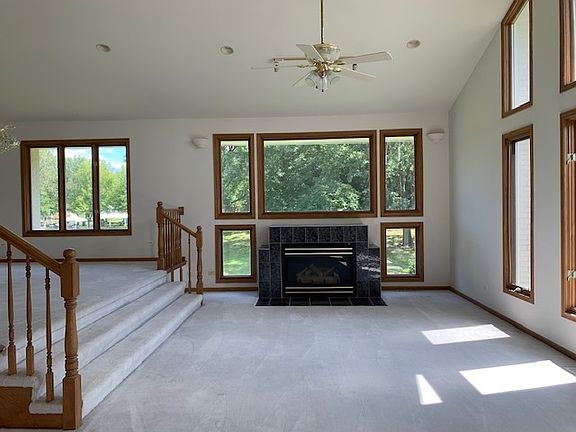 4th image of 3005 London Dr