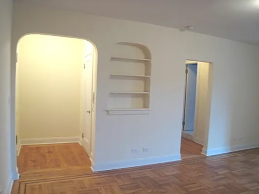 Rented by Metropolitan Equities | media 12