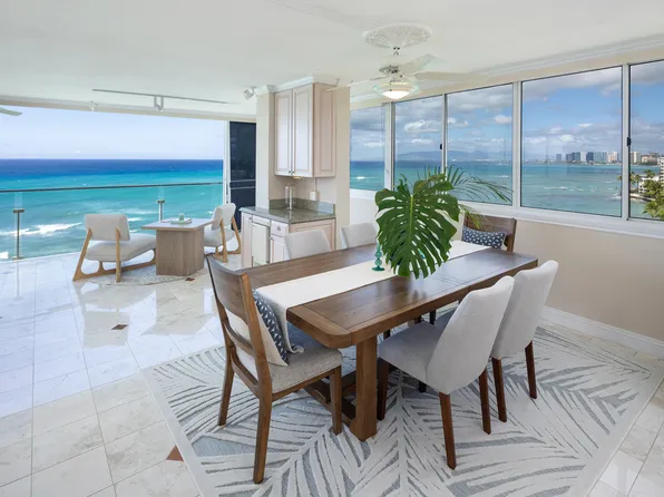 3065 Kalakaua Ave, Honolulu, HI