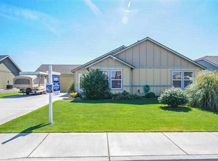 5711 Robert Wayne Dr, Pasco, WA