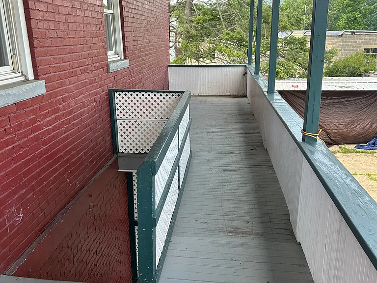 615-617 Fellows Ave #615 — Photo 9