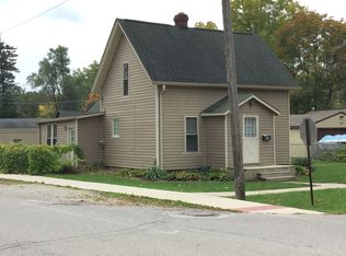 452 E Shadbolt St, Lake Orion, MI