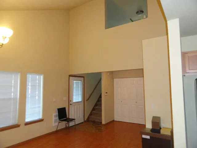 Beautiful 3 Bedroom, 1 3/4 Bath Condo in Puyallup — Photo 4