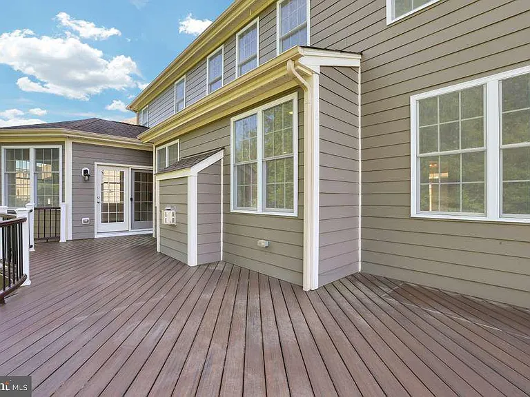 8227 Saint Francis Dr — Photo 18