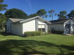 3707 Hertford Ct, Greenacres, FL 33463