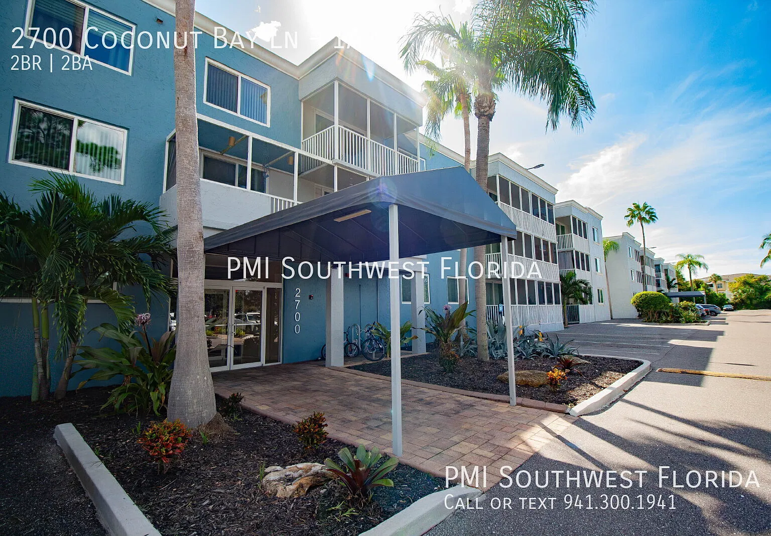 2700 Coconut Bay Ln — Photo 1