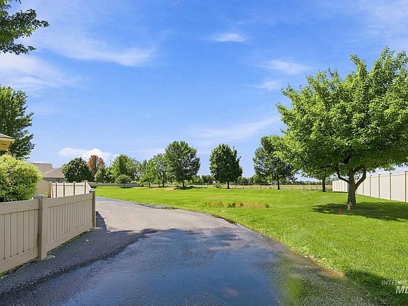 5th image of 3597 S Capulet Way
