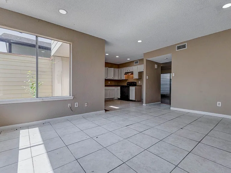 7140 S Dairy Ashford Rd — Photo 13