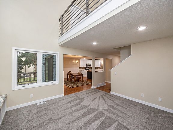 5th image of 4906 W Park Dr