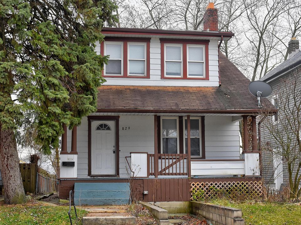 1st image of 829 Reinhard Ave