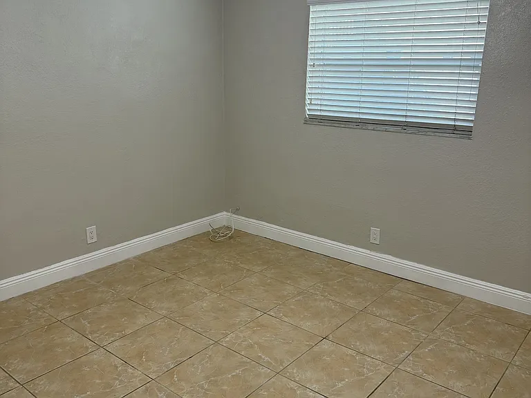 1436 Holly Heights Dr #1 — Photo 4