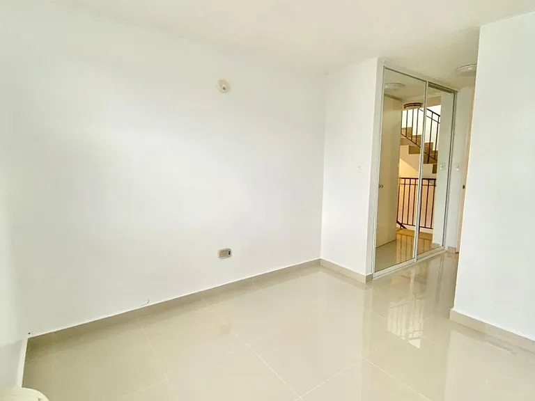 Condominio Jardines del Parque, Carolina. — Photo 15