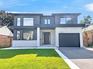 2052 Redan Dr, Mississauga, ON L4Y1N8
