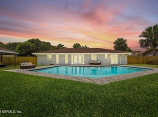 1731 Sea Oats Dr, Atlantic Beach, FL 32233