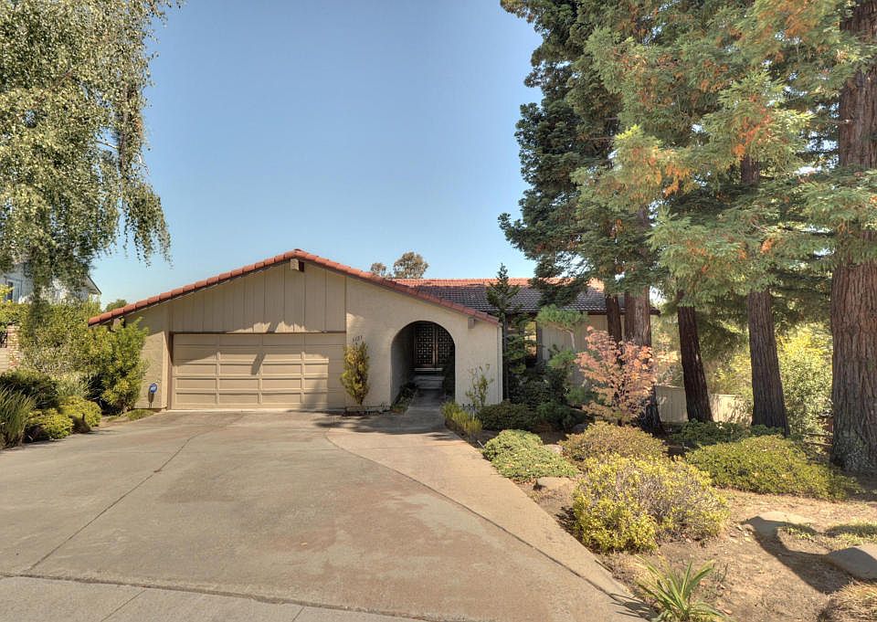 1st image of 3123 Goodwin Ave