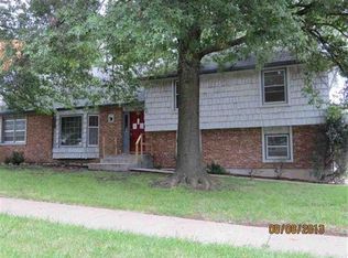 2670 SW Osborn Rd, Topeka, KS 66614