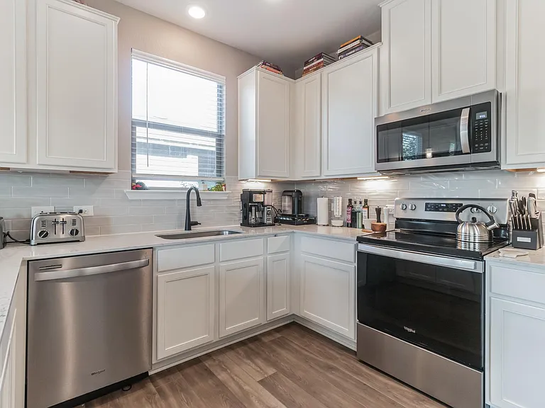402 Thunder Valley Trl — Photo 13