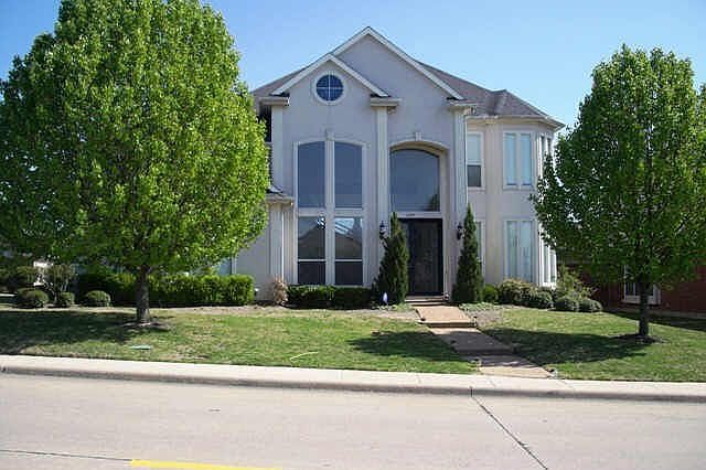 1st image of 1195 Shores Blvd