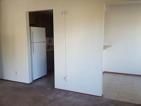 5th image of 2456 Balme Dr