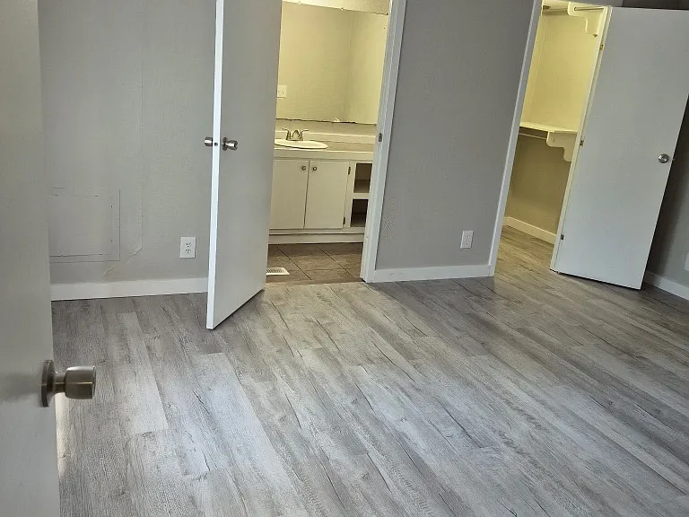 108 Buckingham Ct #44 — Photo 2