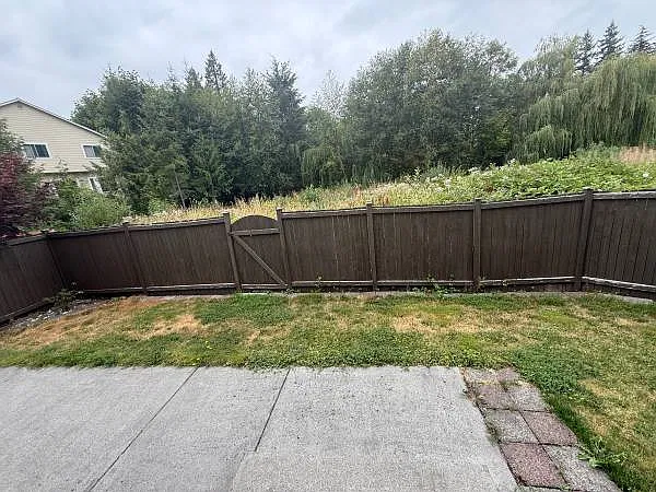 5 bed, 2715 sqft, $4,000 — Photo 4