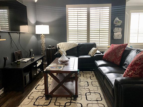 4th image of 4449 Driftwood Dr
