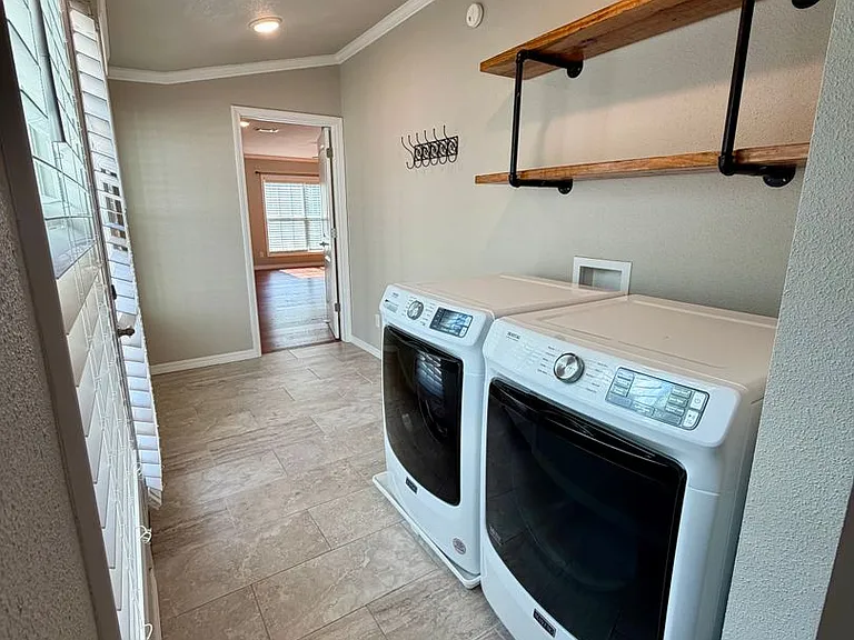 2120 Garner Ln — Photo 23