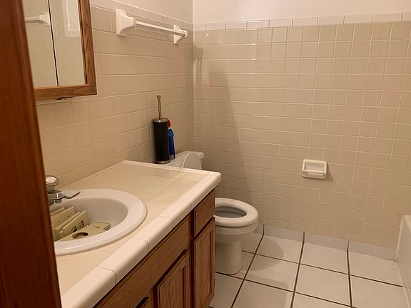 2nd image of 1866 N Lakeman Dr